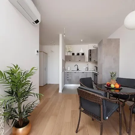 Ivona - Beautiful Terrace And Free Garage Parking