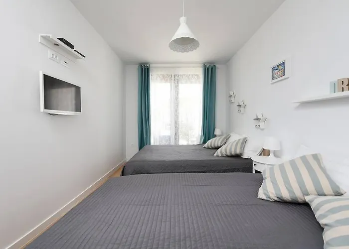 Ivona - Beautiful Terrace And Free Garage Parking 아파트