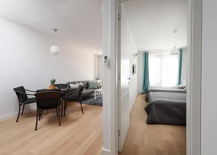 Ivona - Beautiful Terrace And Free Garage Parking 아파트